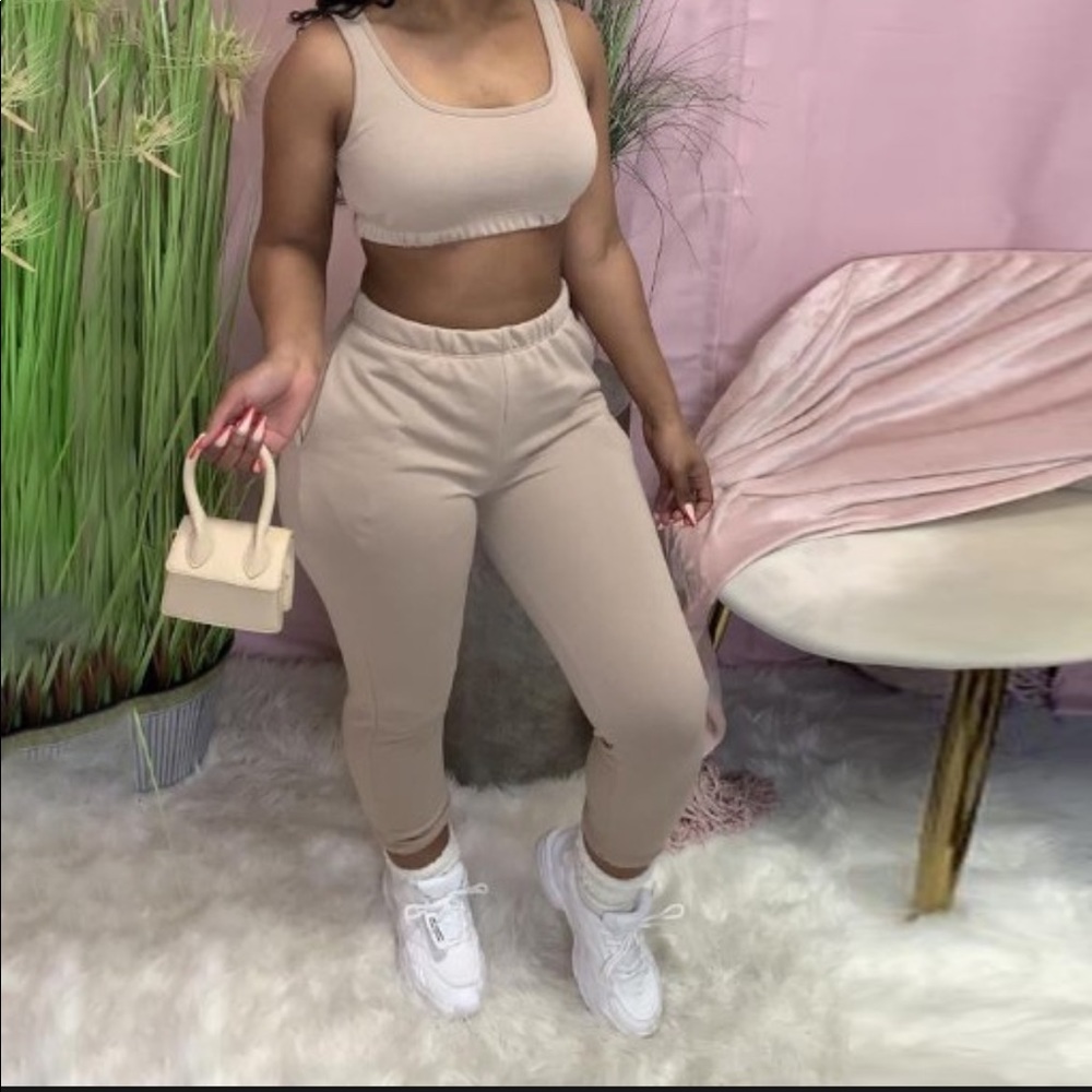 Women 2 pieces